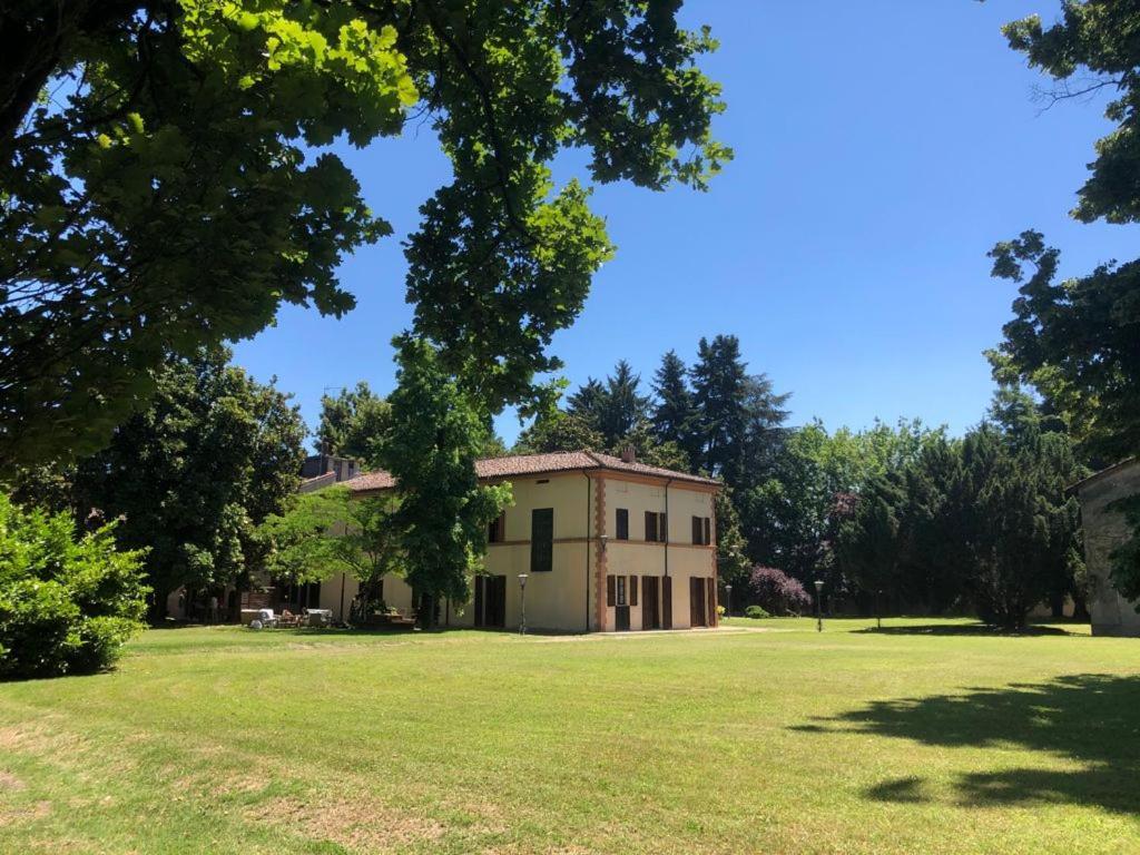 Villa Dom Piacenza Kültér fotó